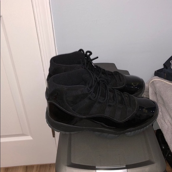Jordan retro 11 Cap & Gown! - Picture 2 of 4
